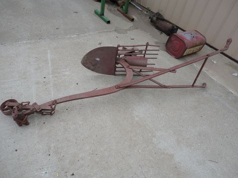 Deere Potato Digger Potato Digger, How Old Am I, Old Tractors, Vintage Farm, How Old, Potato, Projects To Try, Old Things, Paint