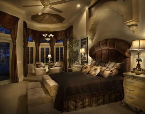 Tuscan Homes Interior, Master Bedrooms Decor Cozy, Dream Life House, Bedrooms Decor, Tuscan House, Bedroom Decor Cozy, Dream House Rooms, Master Bedrooms, Bedroom Decorating