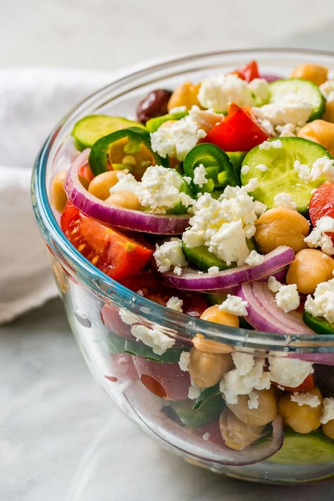 Chickpea Chopped Salad, English Salad, Mexican Chopped Salad, Clean Food Crush Recipes, Greek Chickpea Salad, Greek Chickpeas, Chickpea Salad Recipes, Salad Salad, Clean Food Crush