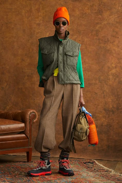 Polo Ralph Lauren Fall 2023 Ready-to-Wear Fashion Show | Vogue Ralf Loren, Merino Wool Dress, Fall 2023 Ready To Wear, Ralph Lauren Fall, 2023 Ready To Wear Collection, Mode Hippie, Herringbone Jacket, Rugged Leather, 2023 Ready To Wear