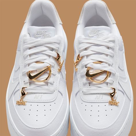 Nike Air Force 1 PLT.AF.ORM "Bling" FB8473-100 Release Date Nike Air Force 1 Plt.af.orm Outfits, Pearl Nike Air Force, Nike Air Force Plt.af.orm, Nike Air Force 1 Doré, Nike Air Force Gold, Air Force Louis Vuitton, Luxury Nike Air Force 1 In Synthetic, Nike Tenis, Air Force 1 Outfit