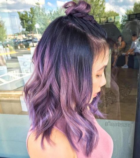 Pastel Purple Hair With Black Roots Pastel Purple Hair, Black Hair Ombre, Purple Balayage, Balayage Ideas, Purple Ombre Hair, Trending Hair, Neon Hair, Purple Wig, Lilac Hair