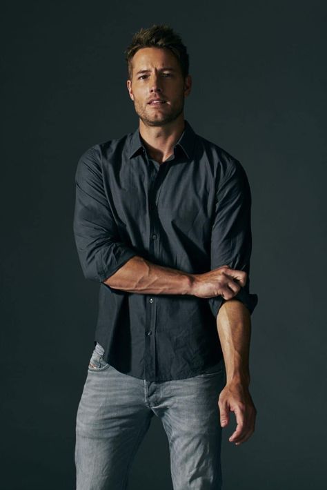 Justin Hartley Tracker, Red Carpet Couples, Jason Morgan, Justin Hartley, Hollywood Couples, Fictional Men, Hey Handsome, Blurred Lines, Star Crossed Lovers