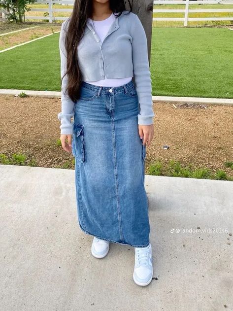 Travel Skirt Outfit, Long Skirt Outfits Church, Christian Skirt Outfits, Denim Skirt Outfit Modest, Modest Outfits Apostolic, Bluey Outfits, Modest Denim Skirt Outfit, Skirt Outfits Long, Modest Christian Clothing