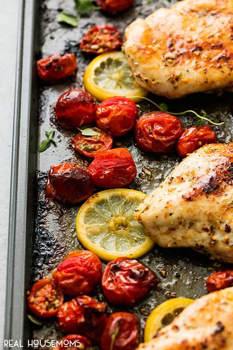 Roasted Tomatoes Chicken, Chicken And Roasted Tomatoes, Chicken With Roasted Tomatoes, Roasted Tomato Chicken, Chicken Recipes With Tomatoes, Bruschetta Ingredients, Top Chicken Recipes, Oven Roasted Chicken, Italian Chicken