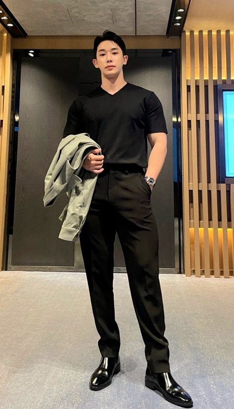 All Black Outfits, Cocktail Attire Men, Mysterious Man, Black Outfit Men, Asian Men Fashion, Trendy Boy Outfits, Classy Outfits Men, Entrepreneur Fashion, Straight Fit Denim