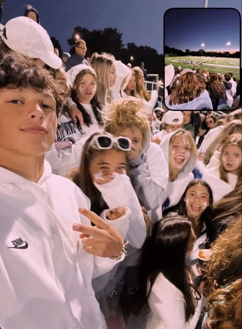 White Out Ideas For Football Games, Cute Be Real Pics, Cute Bereal Photos Ideas, Bereal Ideas With Friends, Cute Bereal Photos, Be Real Photo Ideas, White Out Student Section, Bereal Ideas Home, Cute Football Boys