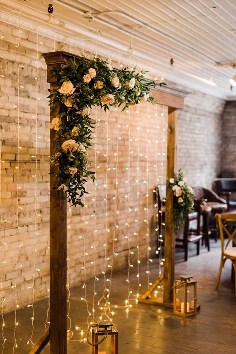 Wedding Backdrop Lights, Rustic Wedding Decorations, Light Backdrop, Wedding Backdrop Decorations, West Wedding, Wedding Stage, Backdrop Decorations, Wedding Cake Designs, Wedding Deco