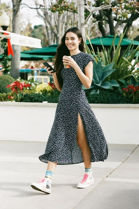 Cap Sleeve Summer Dress, Casual Midi Dress, Elegante Casual, Urban Dresses, Vestidos Vintage, Summer Dress Outfits, Cute Summer Dresses, Midi Dress With Sleeves, Inspired Dress