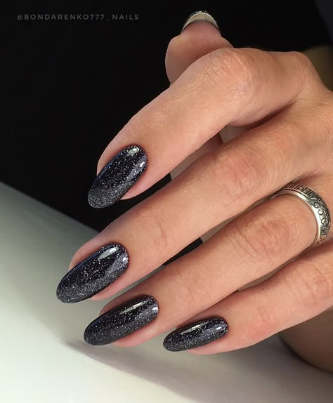 Simple Black Glitter Nails, Black And Silver Aura Nails, Short Black Sparkly Nails, Black Glitter Almond Nails, Black Shiny Nails, Black Nails With Silver Glitter, Shiny Black Nails, Dark Glitter Nails, Black Glittery Nails