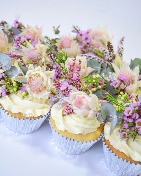 Most gorgeous fresh flower cupcakes with Australian Natives.  Bridal shower cupcakes wedding cupcakes Janes Patisserie, Cupcakes Wedding, Pop Up Cafe, Fresh Wedding Flowers, Bridal Shower Cupcakes, Australian Natives, Floral Cupcakes, Cakes For Women, Engagement Cakes