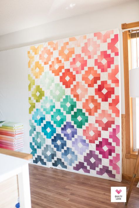 Quilts With Ombre Fabric, Staircase Quilt, Rainbow Quilt Patterns, Ombré Quilt, Ombré Quilts, Ombre Quilts, Patchwork Quilts For Beginners, Ombre Quilt, Solid Fabric Quilts