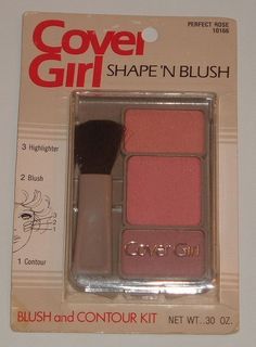 Always Remember Me, Retro Makeup, Childhood Memories 70s, Retro Beauty, Blush Contour, Vintage Cosmetics, Contour Kit, Girl Vintage, Vintage Makeup