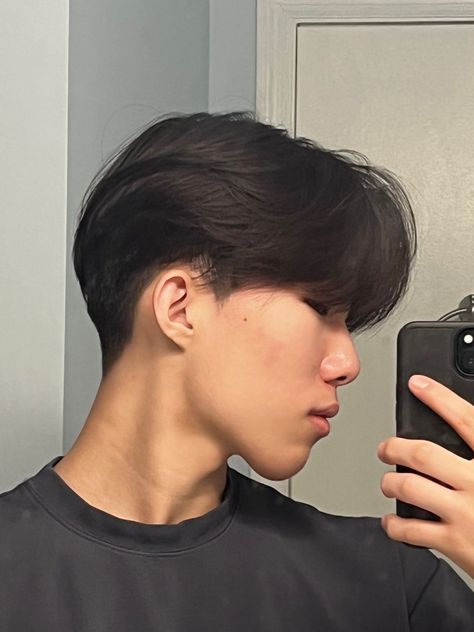 Korean Taper Fade, Middle Part Side Profile, Two Block Middle Part Haircut Men, Low Taper Middle Part Asian, Two Block Middle Part, Korean Side Profile, Korean Middle Part Hair Men, Two Block X Taper Fade, Men Haircut Straight Hair Round Face