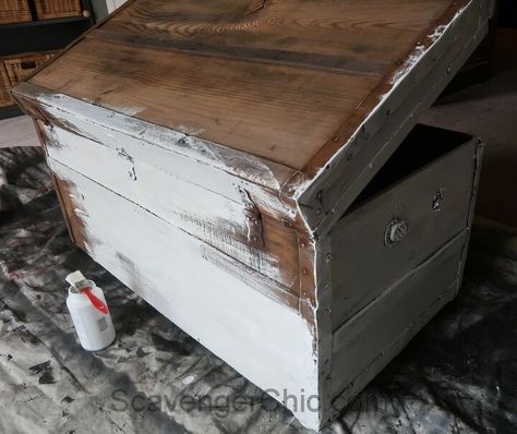 Check out this upcycle idea to turn an old trunk into a coffee table with storage. This DIY wooden chest makeover project is perfect if you're decorating on a budget so check out the before and after photos. #diy #trunk #coffeetable Old Trunk Makeover Ideas, Wooden Chest Makeover, Diy Wooden Chest, Diy Trunk, Steamer Trunk Coffee Table, Trunk Makeover, Chest Makeover, Painted Trunk, Wooden Trunks