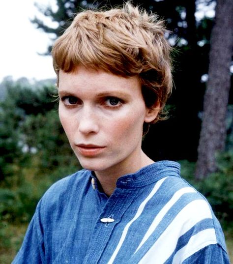 Mia Farrow Mia Farrow, Short Pixie Haircuts, Cut My Hair, Good Hair Day, Short Pixie, 인물 사진, Pixie Hairstyles, Short Hair Cuts For Women, Pixie Haircut