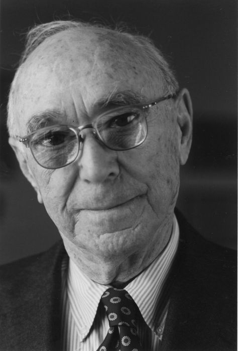 Jerome S. Bruner, influential psychologist of perception, dies at 100 Learning Theories In Education, Urie Bronfenbrenner, Multiple Intelligences Activities, Gardner Multiple Intelligences, Jerome Bruner, Multiple Intelligence Theory, Early Childhood Quotes, Questioning Strategies, Cognitive Domain