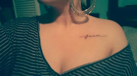 Names On Collar Bone Tattoo, Collarbone Tattoos For Women Writing, Heartbeat Tattoo On Chest, Small Name Tattoos On Chest, Name Collarbone Tattoo, Name Tattoo On Collarbone, Initial Tattoo On Collar Bone, Collarbone Name Tattoo Women, Collarbone And Chest Tattoo