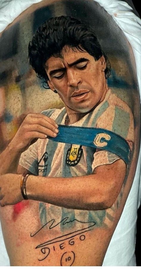 Maradona Tattoo, Messi Tattoo, Barber Shop Vintage, Drum Tattoo, Icon Tattoo, Sport Tattoos, Football Drawing, Realistic Tattoo Sleeve