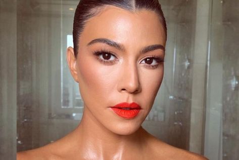 Red Orange Lipstick Makeup, Orange Lipstick Outfit, Orange Lipstick Looks, Orange Lipstick Makeup, Burnt Orange Lipstick, Coral Red Lipstick, Olive Skin Tone Makeup, Olive Skin Makeup, Red Orange Lipstick