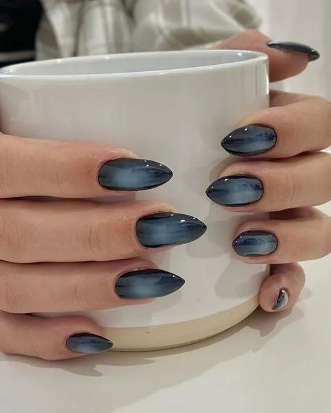 51 aura nails to have the most magical hands ever 51 Oval Aura Nails, Reverse Aura Nails, Teal Aura Nails, Stormy Nails, Short Aura Nails, Aura Nails Tutorial, Blue Aura Nails, Interesting Nail Designs, Alternative Nails