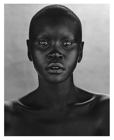 Alek Wek ‘with and without’ 2000 by Wendelien Daan© Alek Wek, African Models, Glamour Beauty, Glamour Photography, Foto Art, African Beauty, Black Women Art, White Photo, African Women