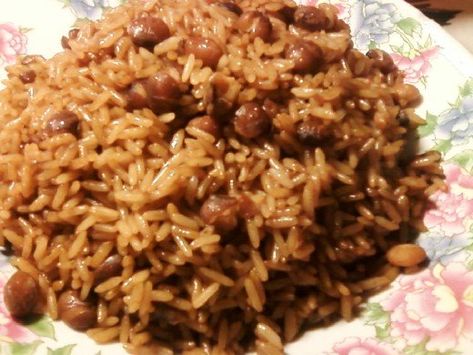 Bahamian Peas And Rice Recipe, Peas And Rice, Bahamian Food, Conch Salad, Pigeon Peas, Rice And Beans, Rice And Peas, Island Food, Caribbean Recipes