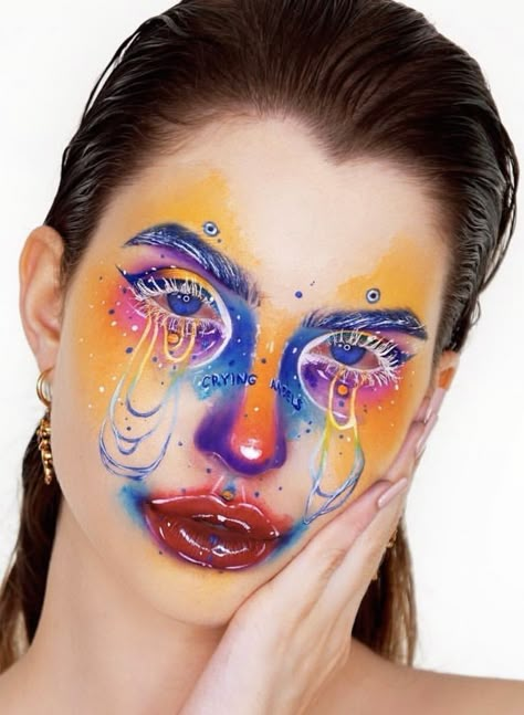 Full Face Paint Makeup Looks, Crazy Face Paint, Creative Makeup Looks Colorful, Face Art Makeup Paint Ideas, Crazy Makeup Looks Creative, Surreal Makeup, Abstract Makeup Looks, Cool Face Paint, Abstract Makeup