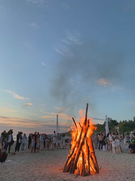 beach, campfire, festival, midsummer, sandy beach, sea, seaside Beach Festival Aesthetic, Beach Campfire, Festival Aesthetic, Beach Festival, Folk Festival, Winter Festival, 2025 Vision, North Sea, Campfire