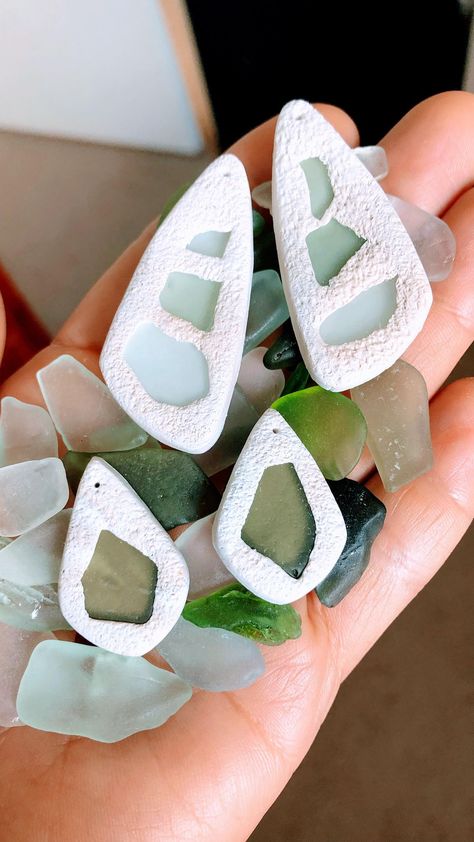 Paper Mache Wall Art, Clay Earring, Earring Ideas, Pearl Leather, Paper Mache, Clay Jewelry, Clay Earrings, Sea Glass, Sea Shells