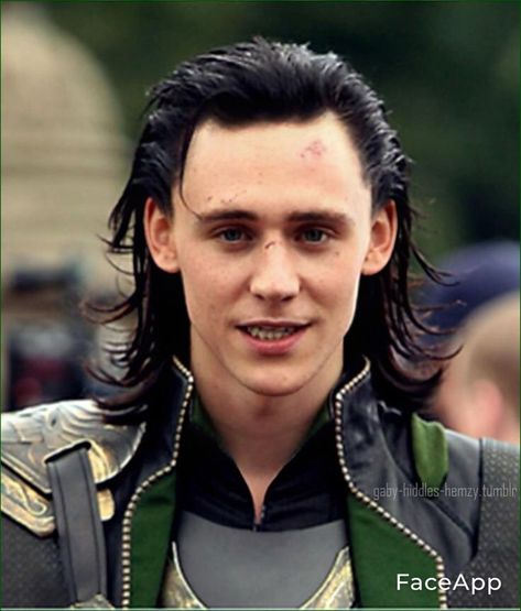 Young Tom Hiddleston, Loki Handsome, Loki Friggason, Loki Whispers, King Tom, Marvel Loki, Loki God Of Mischief, Reindeer Games, Dc Art