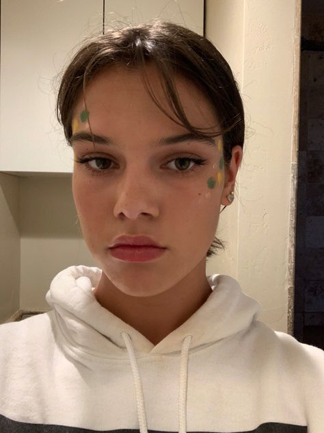 school spirit :) School Face Paint Spirit, School Spirit Makeup, Football Makeup Ideas, Softball Eyeblack, Spirit Week Face Paint, Football Game Makeup, Eyeblack Ideas, Pooh Makeup, School Spirit Face Paint