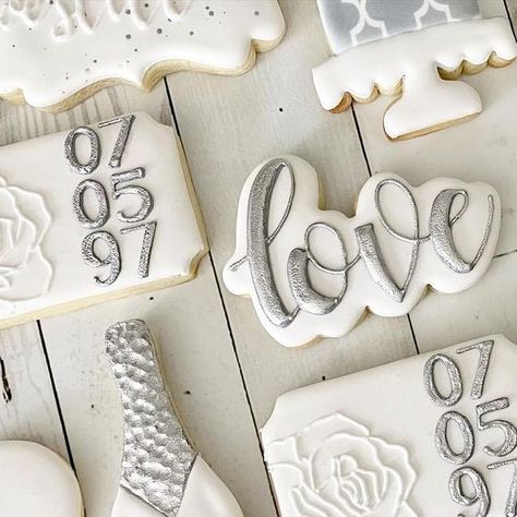 Events by Reece|Custom Cookies on Instagram: "Celebrating 25 years of love 🤍🥂Happy anniversary Angelo & Mary! Such an amazing milestone!! Hope you had a great day celebrating!! . . #weddinganniversarycookies #25thweddinganniversary #25years #whiteandsilvercookies #celebratinglove #eventsbyreece #customcookies #durhamregionhandmade #durhamregioncookies #torontocookies #gtacookies #gtabaker #durhambaker #torontobaker #canadacookies #localbusiness #durhamhomemademaker" 25 Anniversary Cookies, 25th Anniversary Cookies Decorated, 60th Anniversary Cookies Decorated, 25th Wedding Anniversary Cookies, 60th Anniversary Cookies, 25th Anniversary Cookies, Anniversary Cookies Decorated, Anniversary Sugar Cookies, Wedding Anniversary Cookies