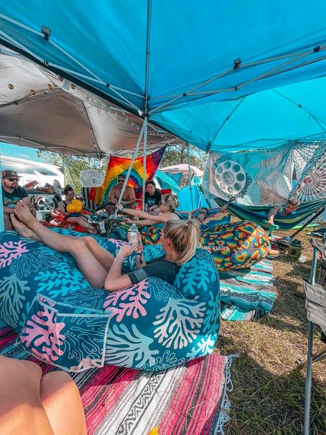 Festival Set Up, Rave Camping, Camping Music Festival, Festival Camping Setup, Camping Inspo, Festival Packing, Festival Packing List, Festival Tent, Camp Bestival