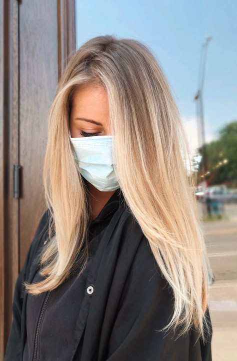 Blonde Balayage Root Melt, Blond Baylage, Dark Blonde Ombre Hair, Blonde Hair Summer, Blended Blonde, Blonde Ideas, Baylage Hair, Balayage Straight Hair, Hair Color Ideas For Fall