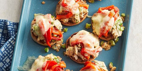 Tuna Ideas, Sabbath Ideas, Tuna White Bean, White Bean Burger, Tuna Salads, Tuna Lunch, Tuna Dishes, Roasted Bell Peppers, Chickpea Tuna Salad