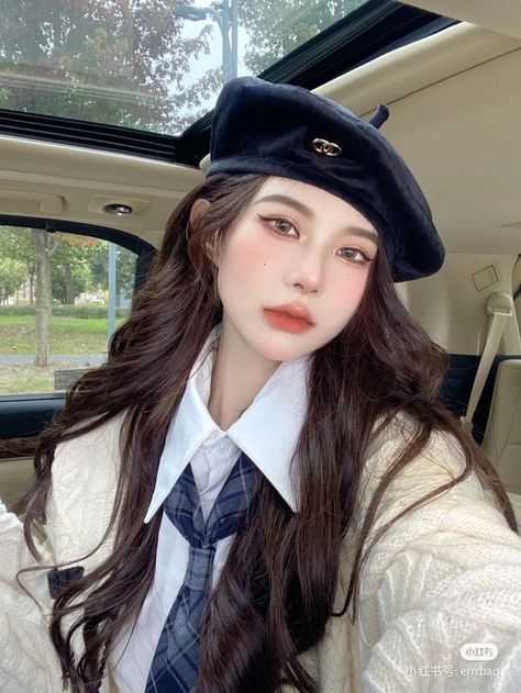 Beret Hat Outfit Korean, Nanny Outfit, Beret Outfit, Uzzlang Girl, Outfits With Hats, How To Pose, Korean Hairstyle, Guys And Girls