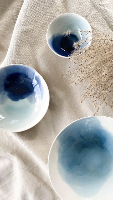 Cobalt Oxide Ceramics, Watercolor Underglaze Ceramics, Watercolor Glaze Ceramics, Clay Dishware, Watercolor Ceramics, Dinnerware Inspiration, Spring Clean Up, Kintsugi Art, Ceramic Texture