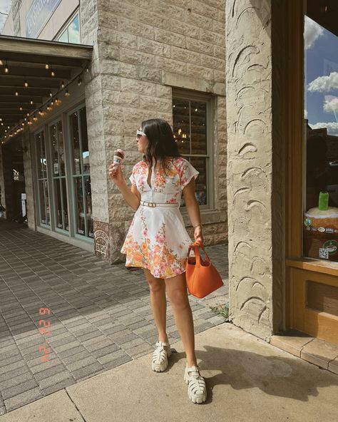 Just peachy 🍑 - A day in the Hill country and when your outfit matches the peaches you have to buy some 😂 Wearing @bardot.us #texas #Satx #fredericksburg #texashillcountry #travel #summer #ootd Summer Ootd, Travel Summer, Just Peachy, Texas Hill Country, Your Outfit, Hill Country, The Hill, Peaches, Texas