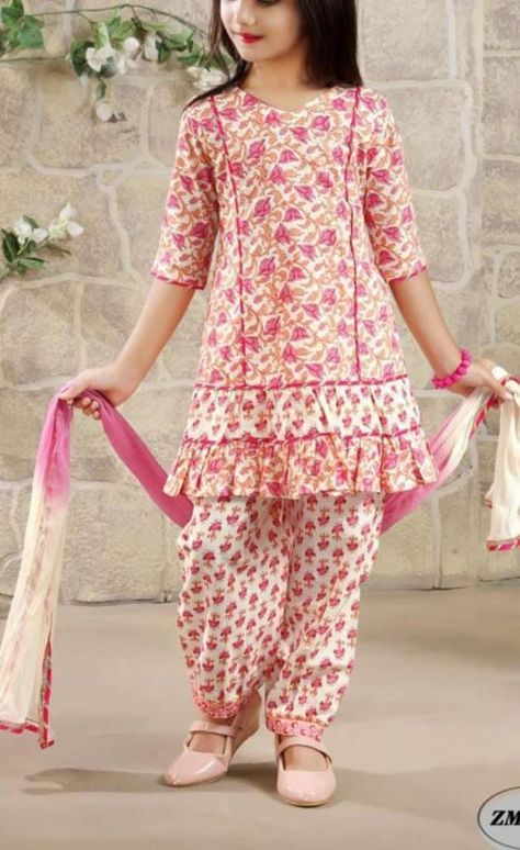 Frock Designs For Girl, Stylish Kurtis Design, Kids Party Wear, Girls Dresses Sewing, Frocks Design, Dresses Sewing