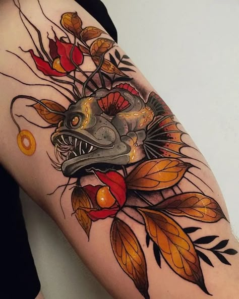 neotrad fish Fish Tattoo Meaning, Angler Fish Tattoo, Goldfish Tattoo, Art Nouveau Tattoo, Nouveau Tattoo, Tattoo Face, Fish Tattoo, Tatuaje A Color, Face Tattoos