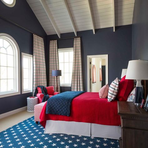 Blue And Red Bedroom, White Beams Ceiling, Red White And Blue Bedroom, Patriotic Bedroom, Red Bedroom Design, Red Bedroom Decor, Bold Bedroom, Navy Blue Bedrooms, Blue Bedroom Design