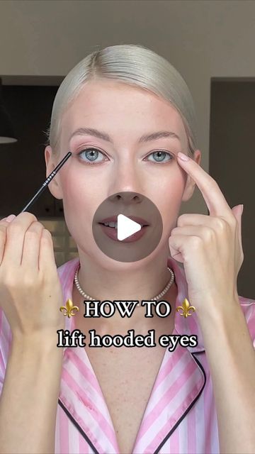 Eyeliner For Small Eyes, How To Use Eyeliner, Everyday Eyeliner, Makeup For Hooded Eyelids, Hooded Eyes Tutorial, Eye Makeup For Hooded Eyes, Makeup For Small Eyes, Eyeshadow For Hooded Eyes, Hooded Eye Makeup Tutorial