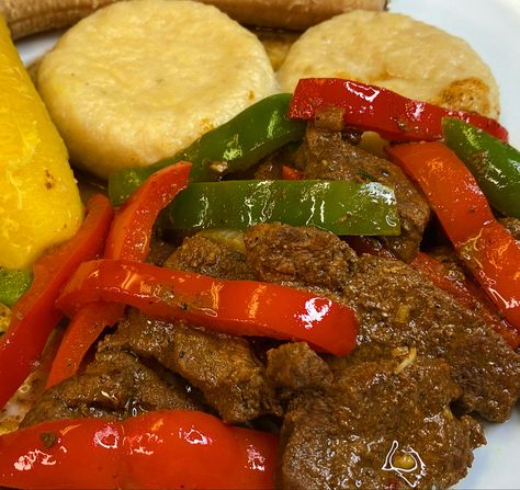 Liver Stew Recipes, Jamaican Liver Recipe, Beef Liver Recipes How To Cook, Beef Liver Recipes, Liver Stew, Jamaican Breakfast, Offal Recipes, Chicken Liver Recipes, Liver And Onions