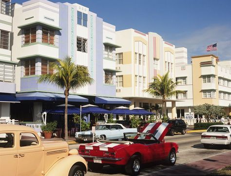 Dreamy Vacation, Ocean Drive Miami, Miami South Beach, South Beach Hotels, Miami Hotels, Summer Vacation Spots, Beach House Living Room, Art Deco Buildings, South Beach Miami