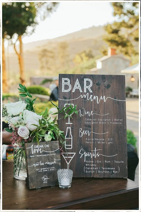 Wedding Signs - Get all your supplies met with just one simple click to visit. Take Action NOW! Cocktail Hour Sign, Wedding Table Menus, Different Wedding Ideas, Wedding Table Themes, Bar Menu Sign, Wedding Favor Table, Sign For Wedding, Bar Menu Wedding, Cocktails Sign