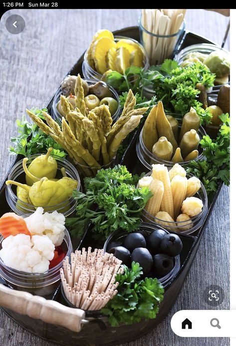 Olive Pickle Platter, Pickle And Olive Charcuterie Board, Thanksgiving Pickle And Olive Tray, Relish Tray Charcuterie Board, Olive Bar Ideas, Relishes/crudites Appetizers, Relish Tray Ideas Summer, Relish Charcuterie Board, Pickle Tray Ideas Parties