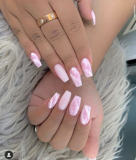 Beach Nail, Purple Acrylic Nails, Wedding Nails Glitter, Wallpaper Girly, Classy Acrylic Nails, Acrylic Nails Coffin Short, Summer Acrylic Nails, Short Acrylic Nails Designs, Pink Acrylic Nails