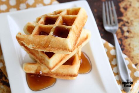 Waffles made with a bit of malted milk powder are the ideal waffles for an easy Saturday breakfast, or perfect for pairing with fried chicken. Moist Banana Muffins, Chocolate French Toast, No Bake Granola Bars, Waffle Fries, Baked Carrots, Baked Granola, Almond Granola, Breakfast Waffles, Malted Milk