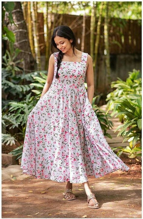 Maxy Frock Designs, Night Frocks For Women, Long Frock Cotton Design, Cotton Frocks For Women Designs, Long Cotton Frock Designs For Women, Frock Designs For Women Party, Summer Cotton Saree Dress, Bollywood Style Cotton Maxi Traditional Wear, Cloths References